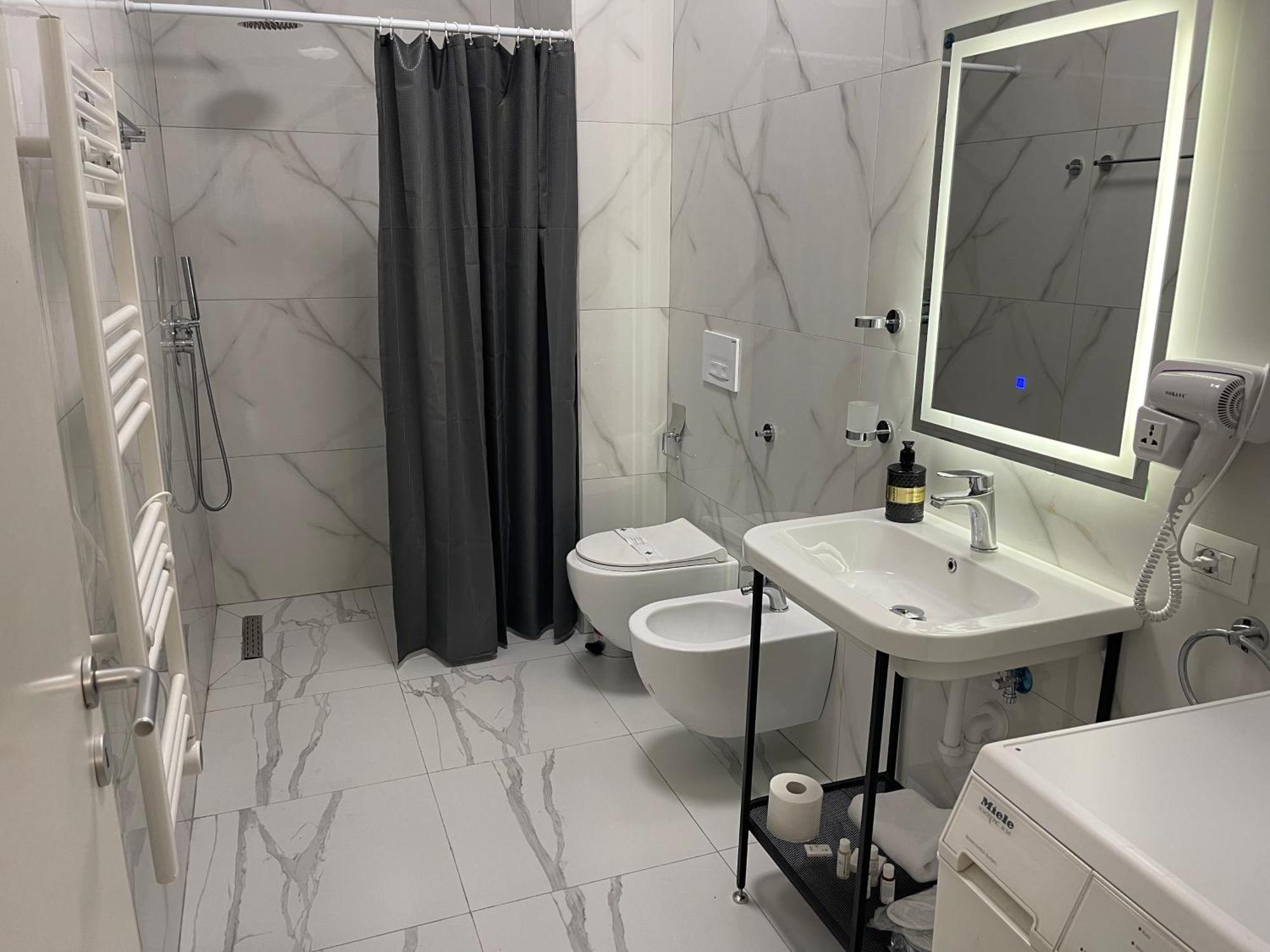 Jona Lovely 1 Two Bedroom Ap Apartment Tirana