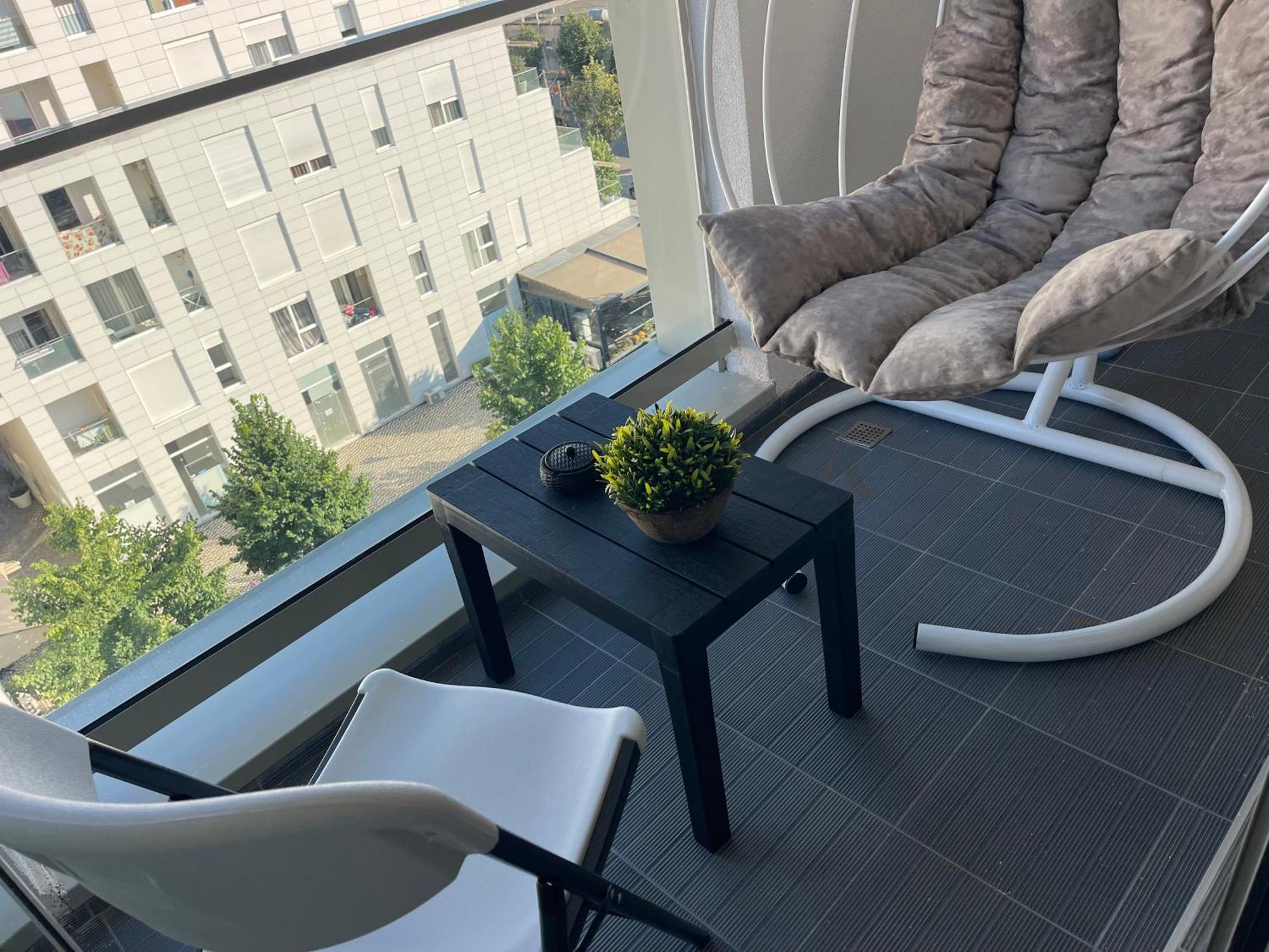 Jona Lovely 1 Two Bedroom Ap Apartment *